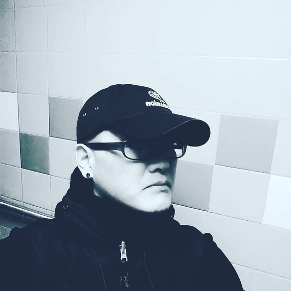 Meet your Posher, Tim - Picture 1 of 1